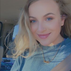 Meet your Posher, Annelise